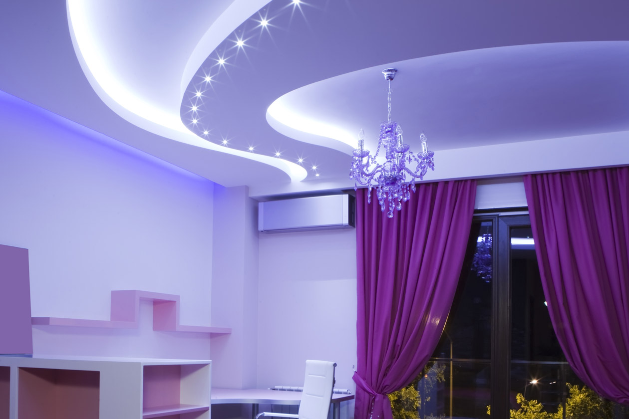 Фиолетовые потолки