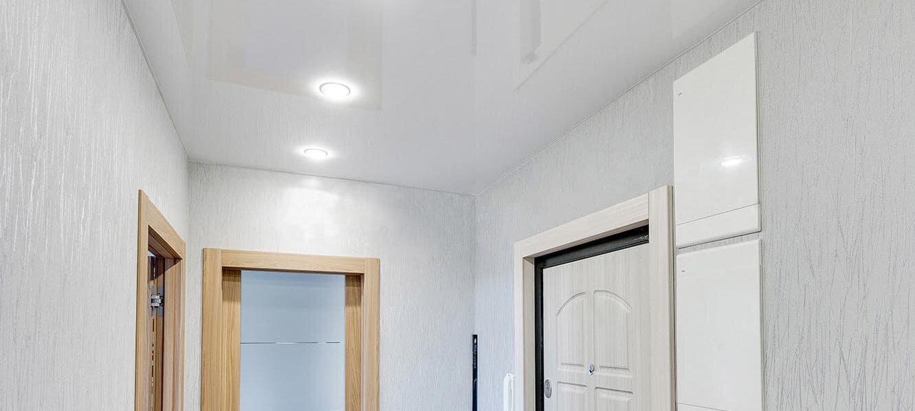 Потолки в прихожую